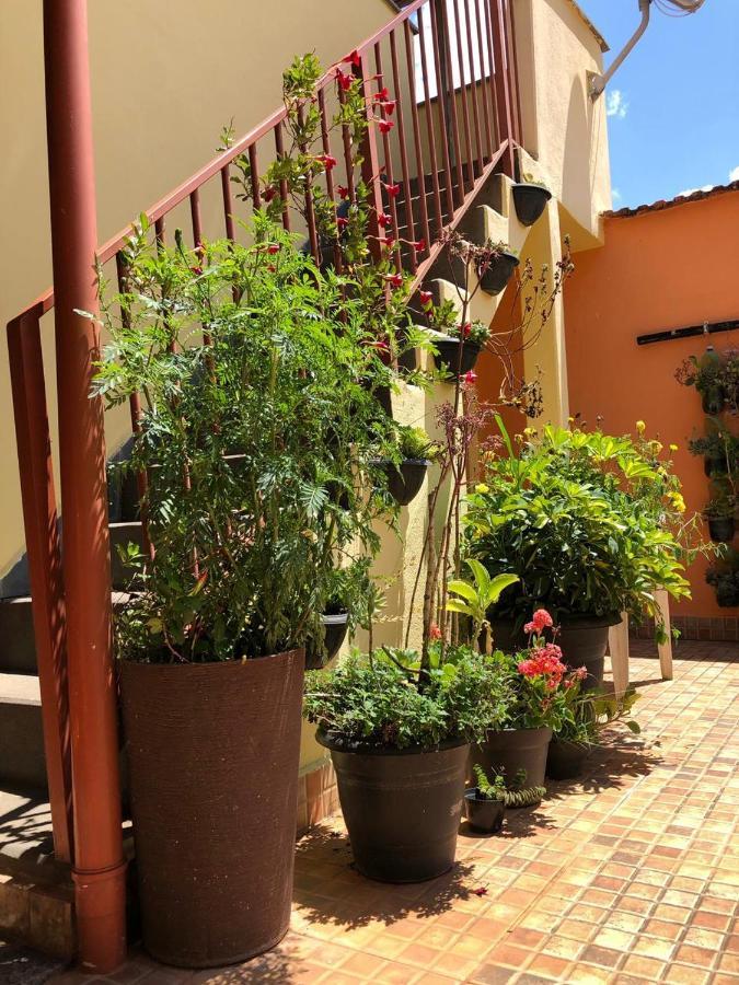 Pousada Recanto das Flores Aiuruoca Exterior foto
